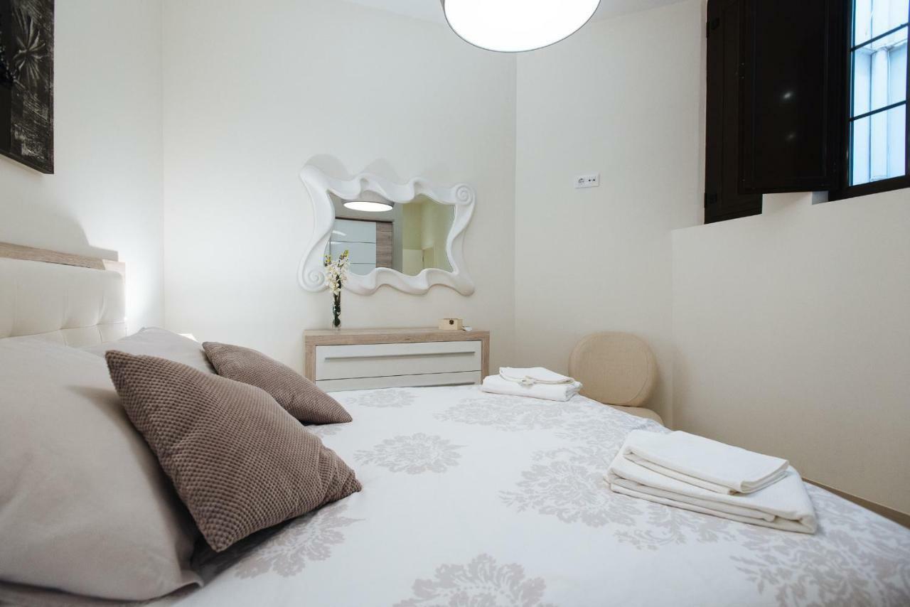 Luxury Apartment Peñuelas Free Parking Sevilla Exterior foto