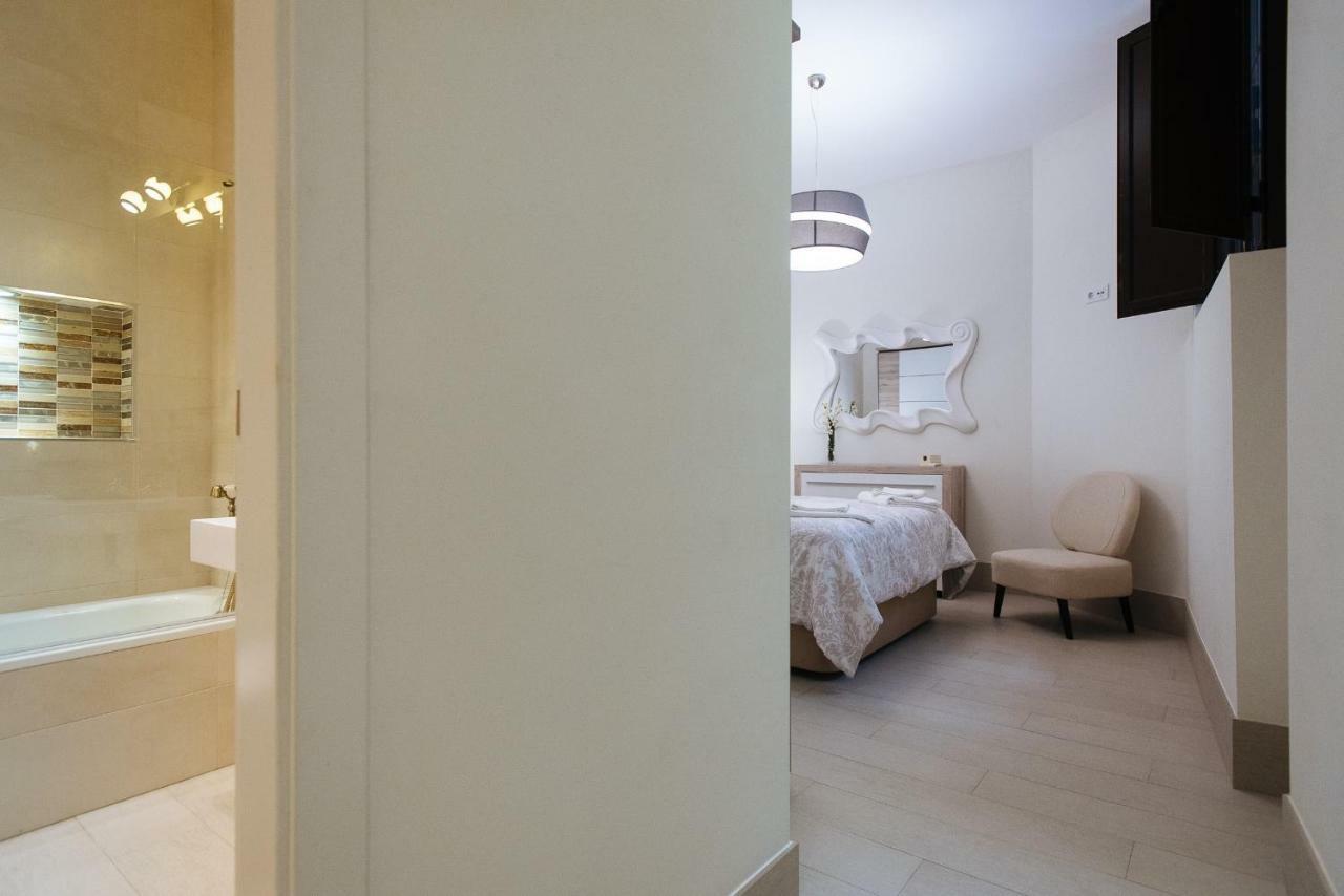 Luxury Apartment Peñuelas Free Parking Sevilla Exterior foto